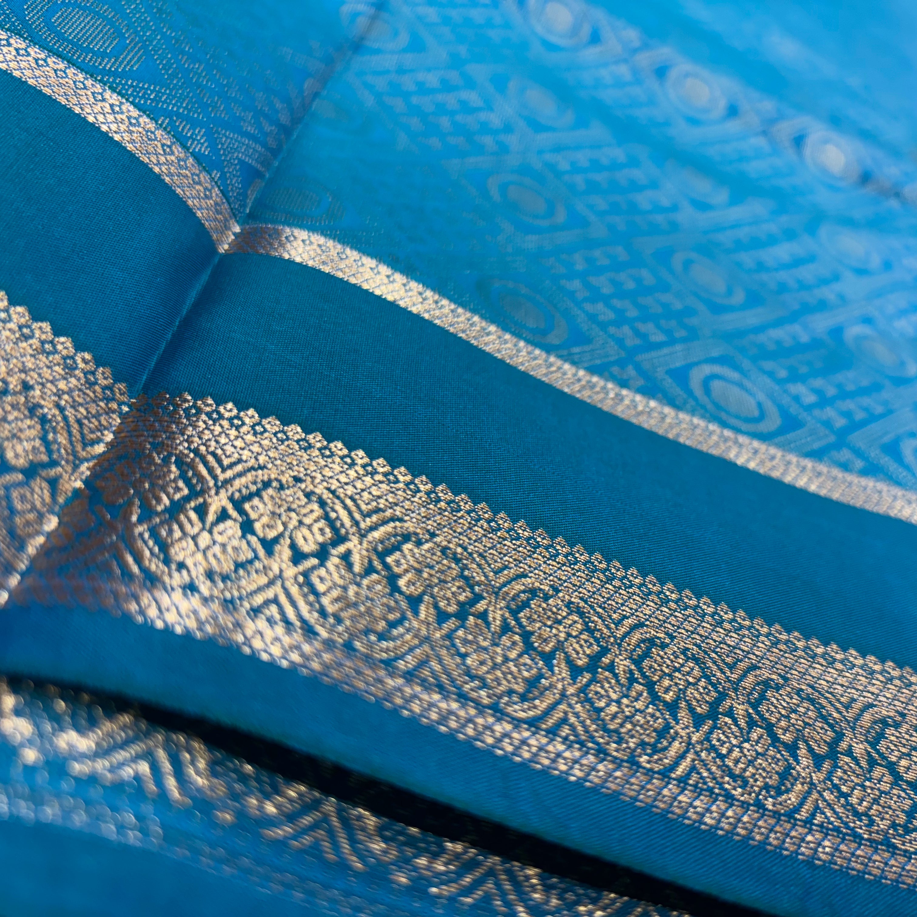 Semi kanchi pattu