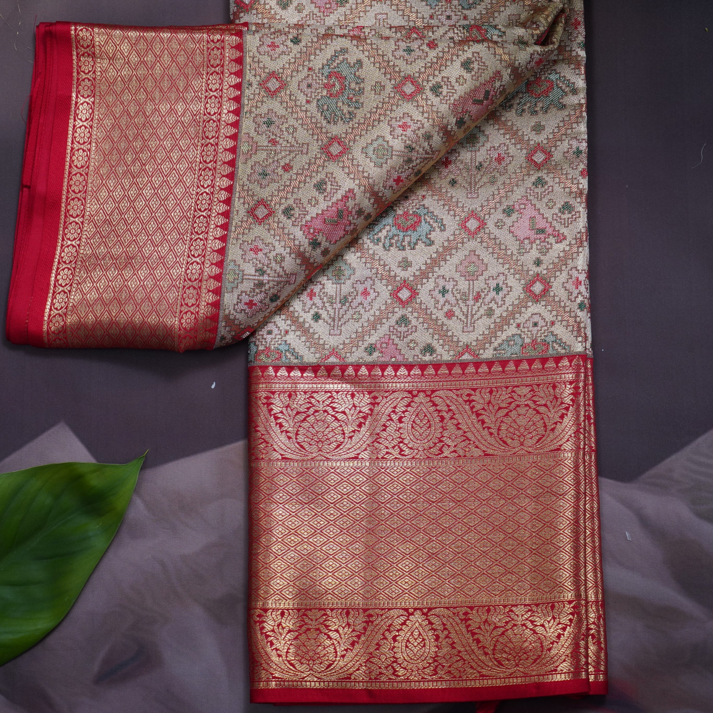 Khanjivaram pattola design Handloom saree
