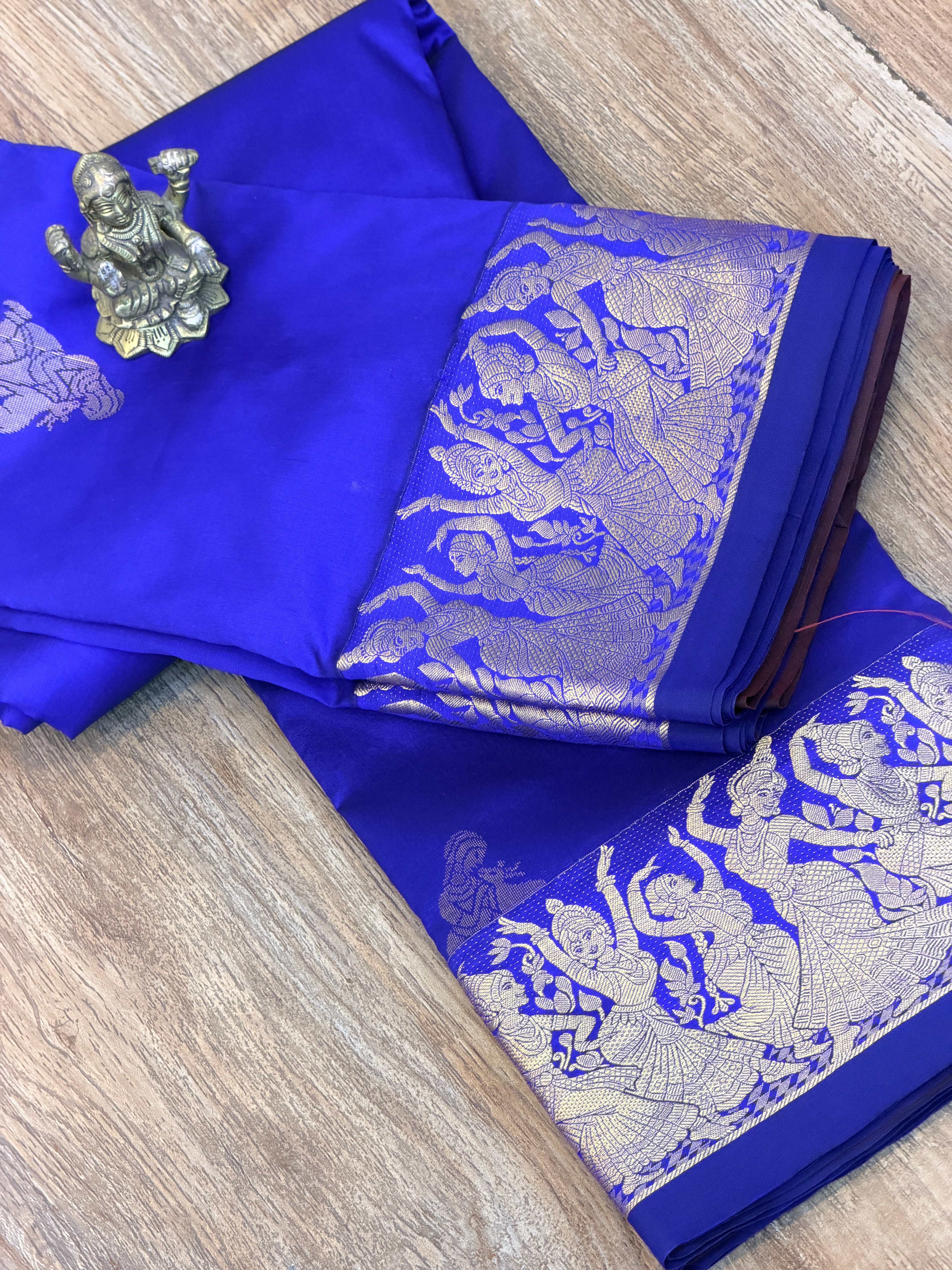 Vintage pattu saree