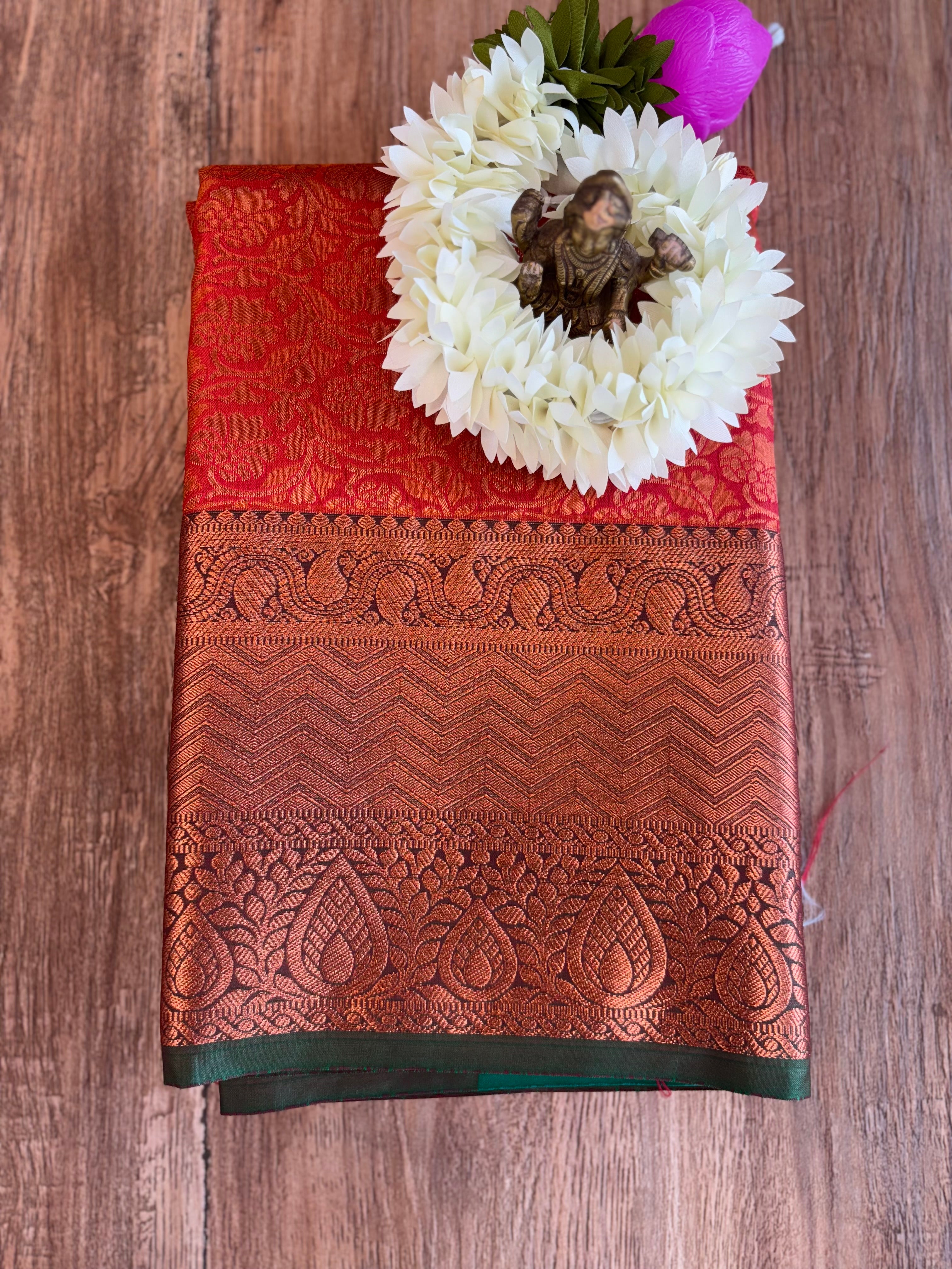 Kanchi vaidehi all over weaving saree