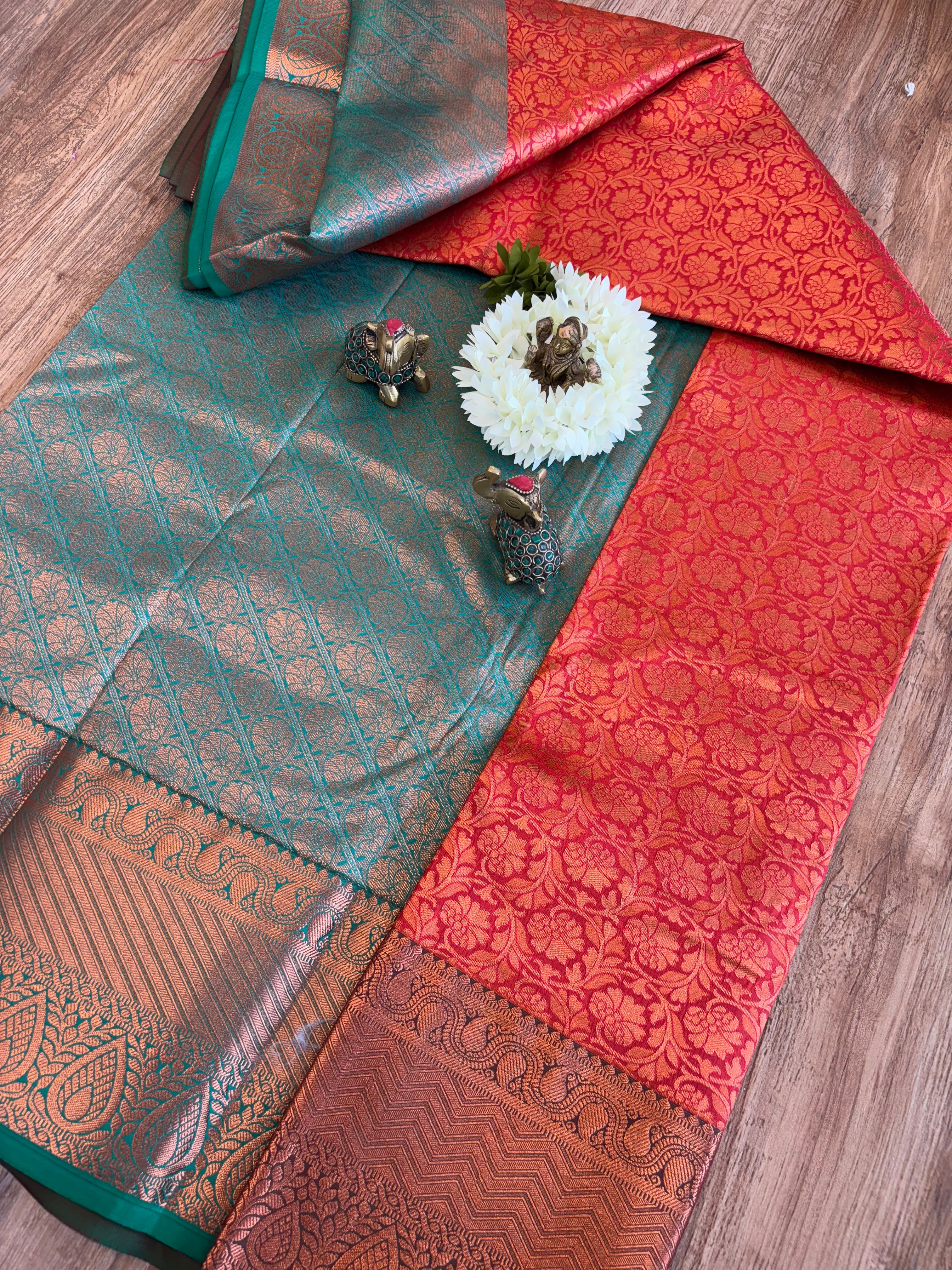 Kanchi vaidehi all over weaving saree