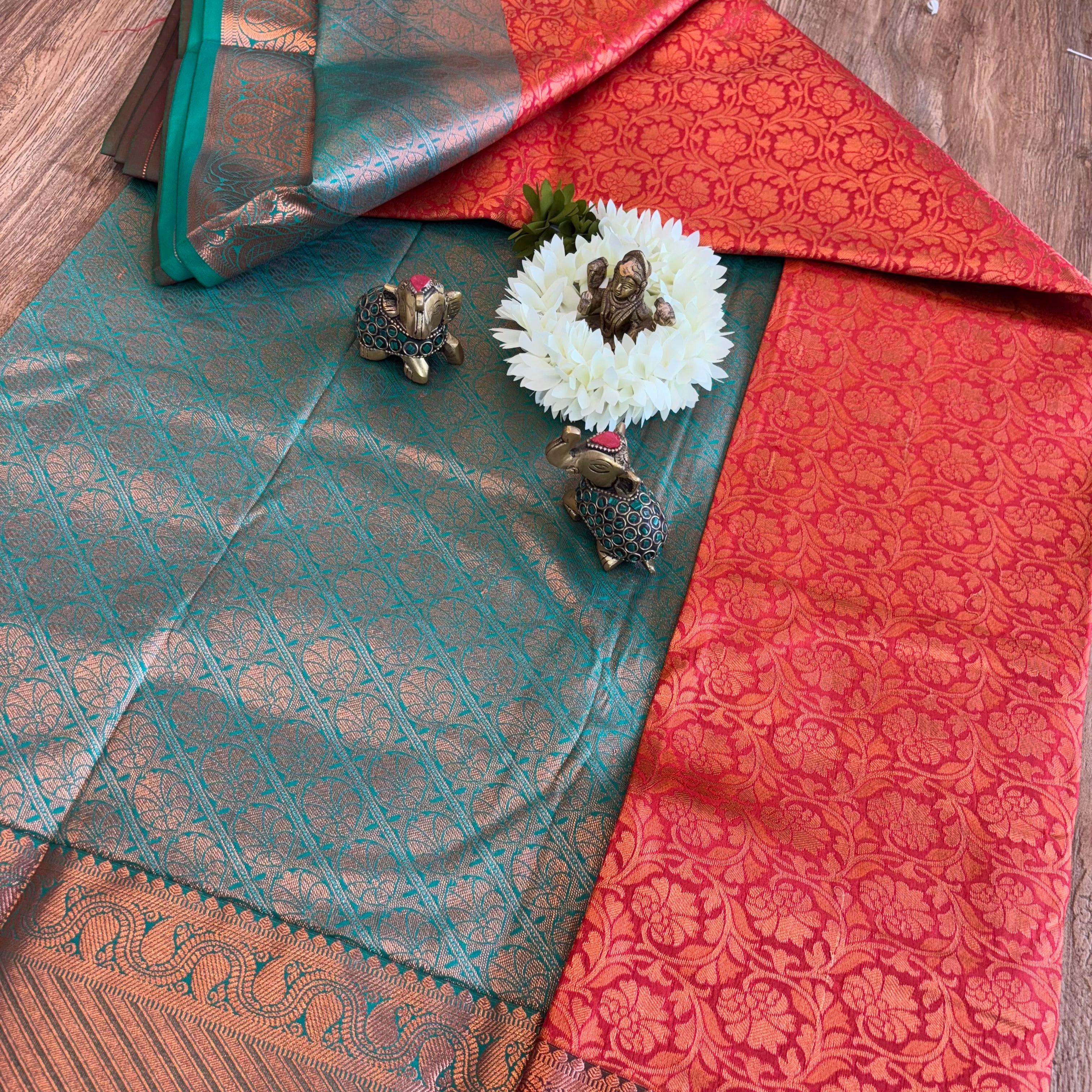 Kanchi vaidehi all over weaving saree