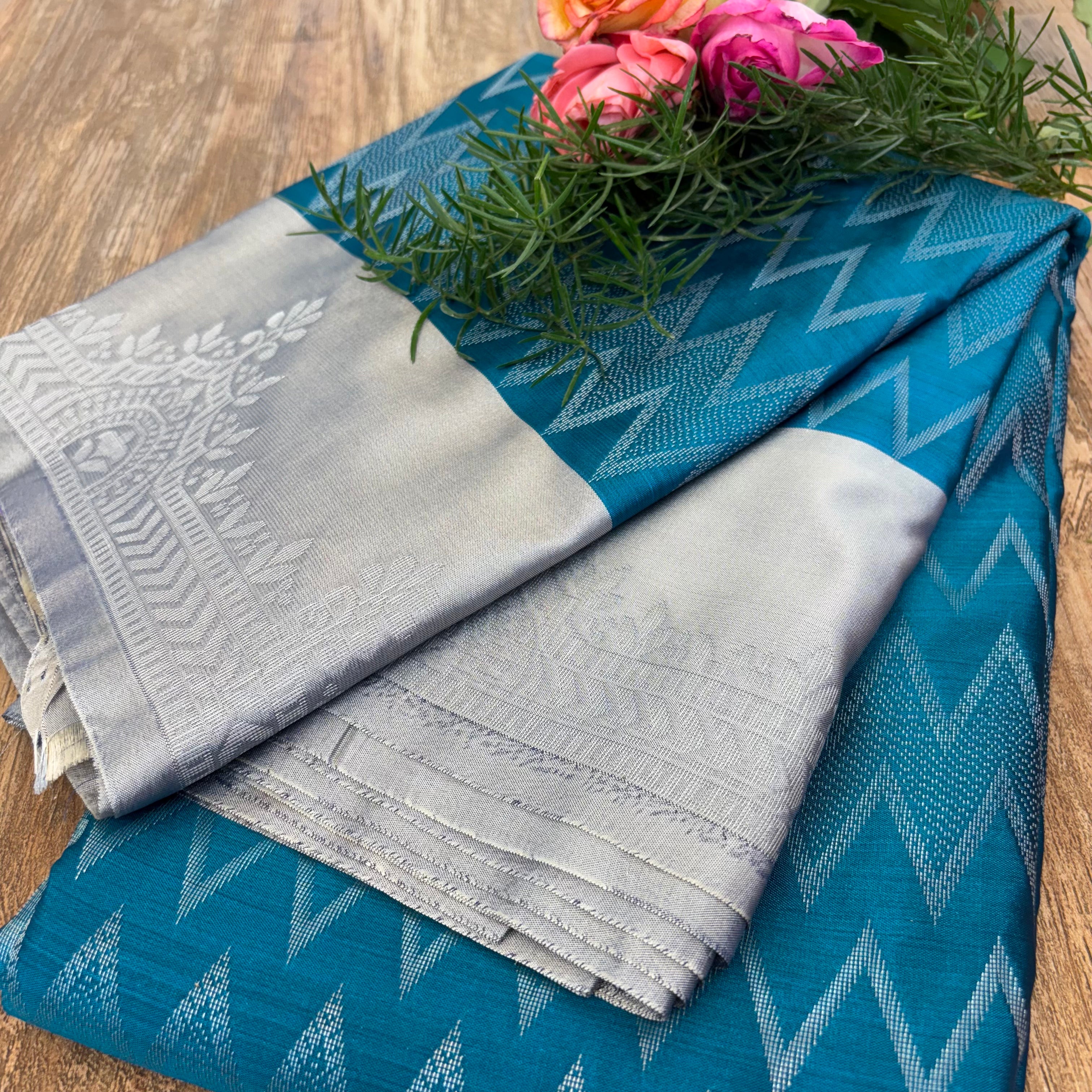 Traditional Kolam Pattu Saree – Elegant Silk Finish | Special Discount Price