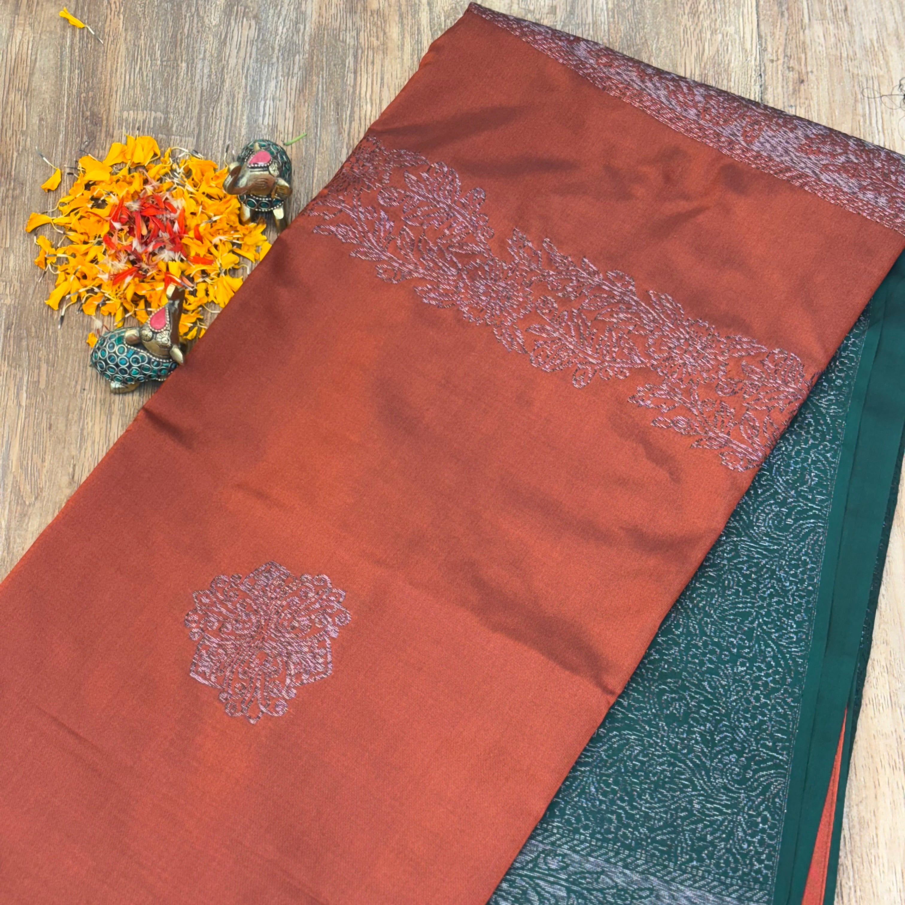 Muskut silk saree