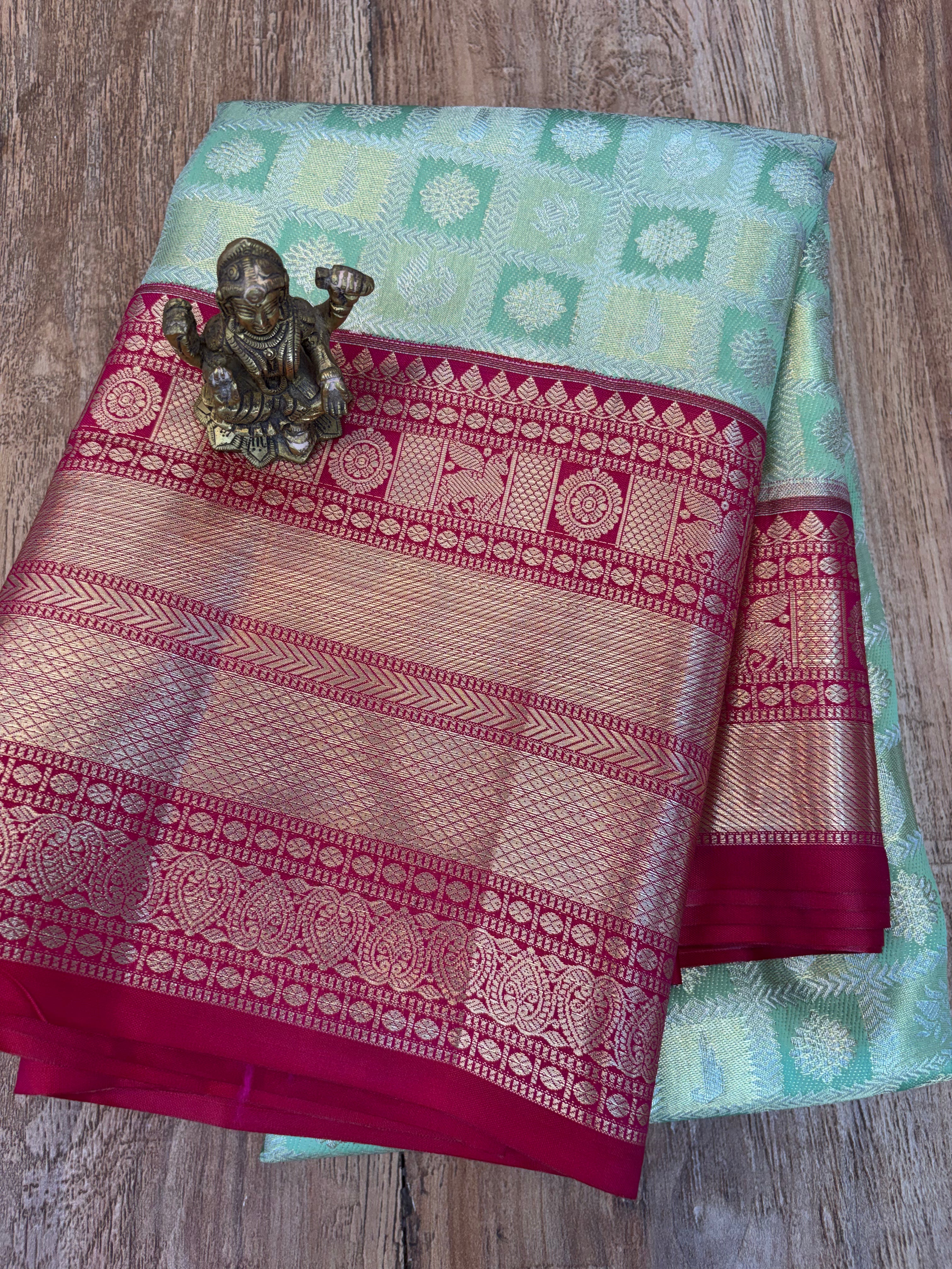 Kanchi padiya pattu