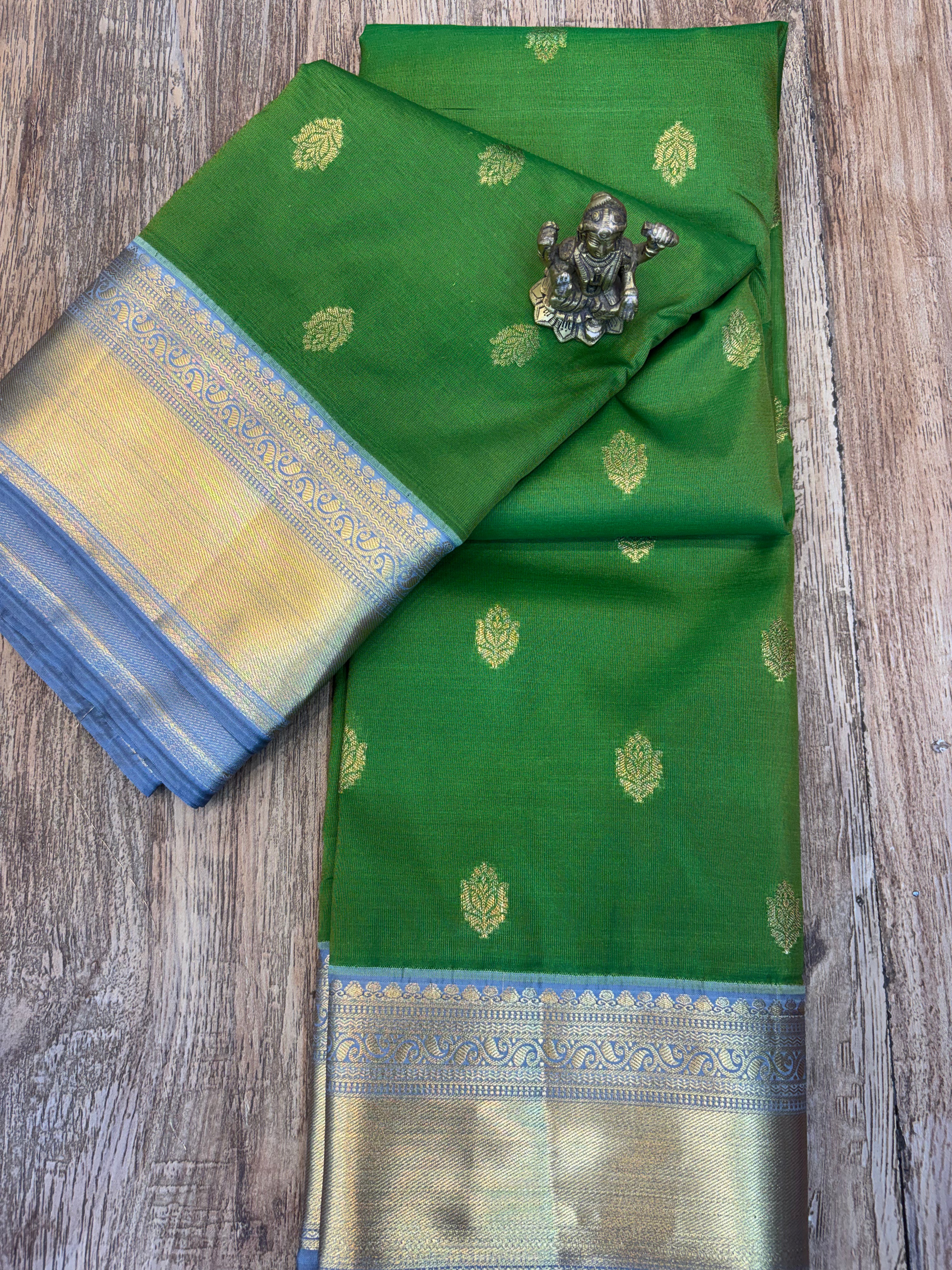 Kanchi Aavishkara pattu