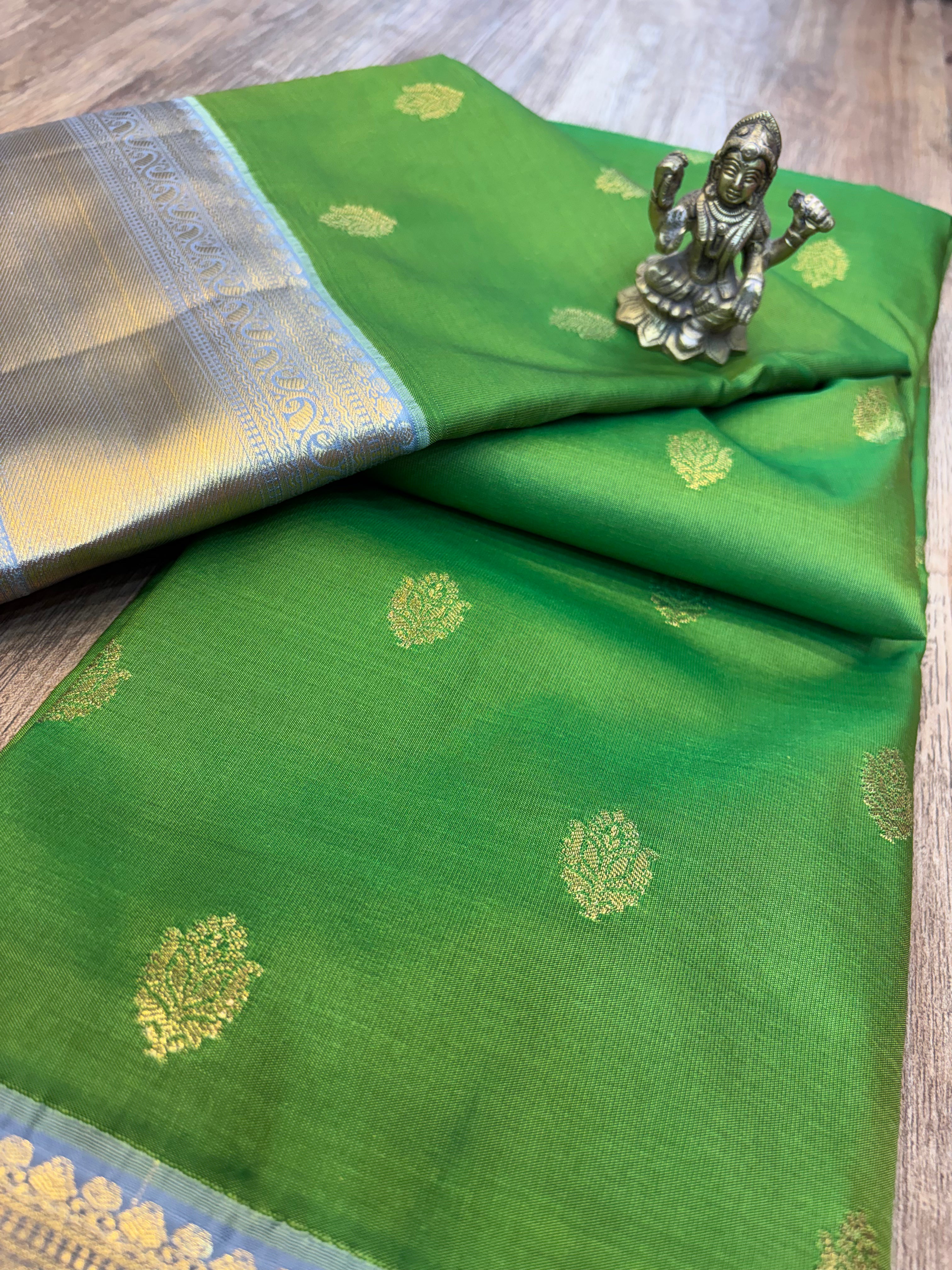 Kanchi Aavishkara pattu