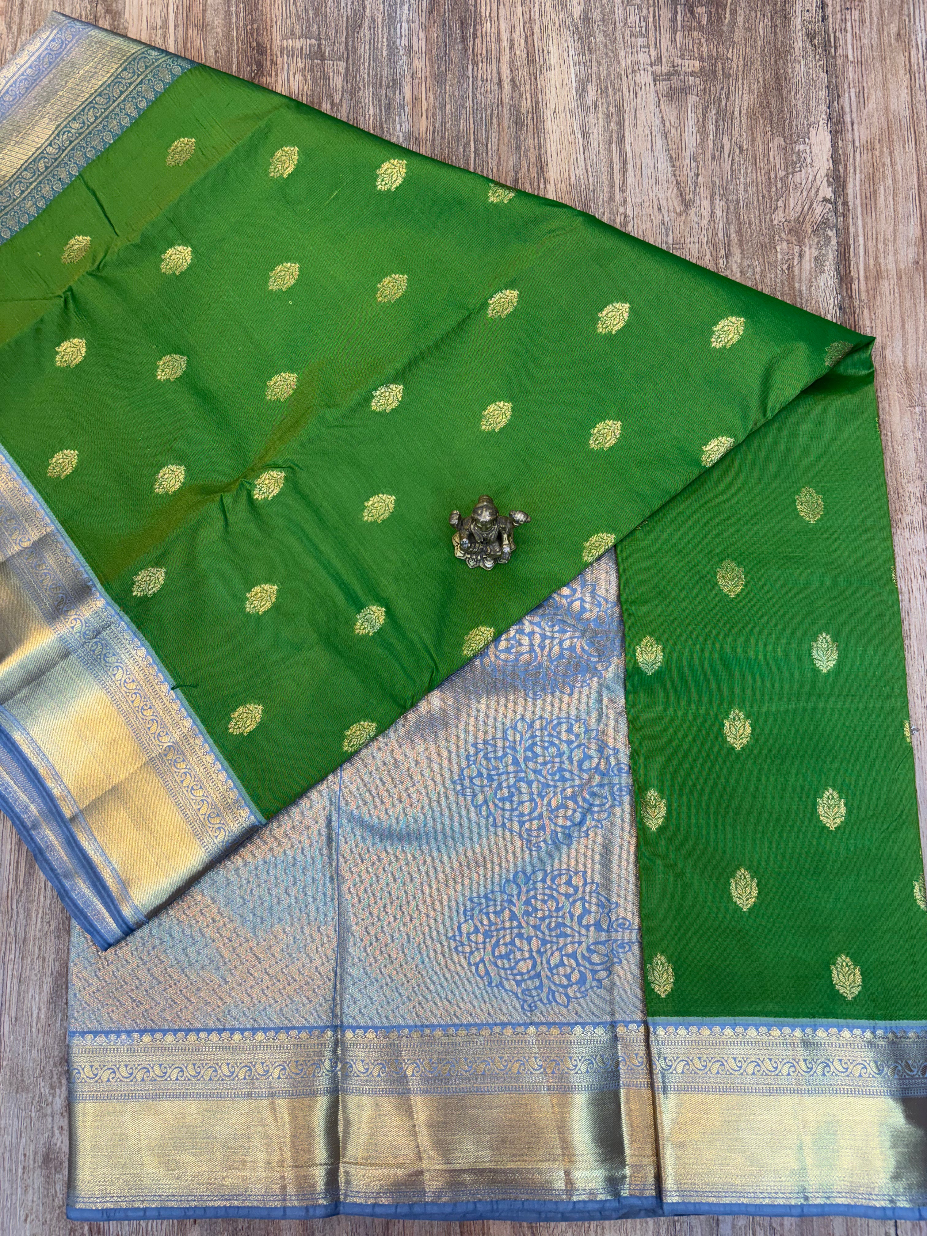 Kanchi Aavishkara pattu