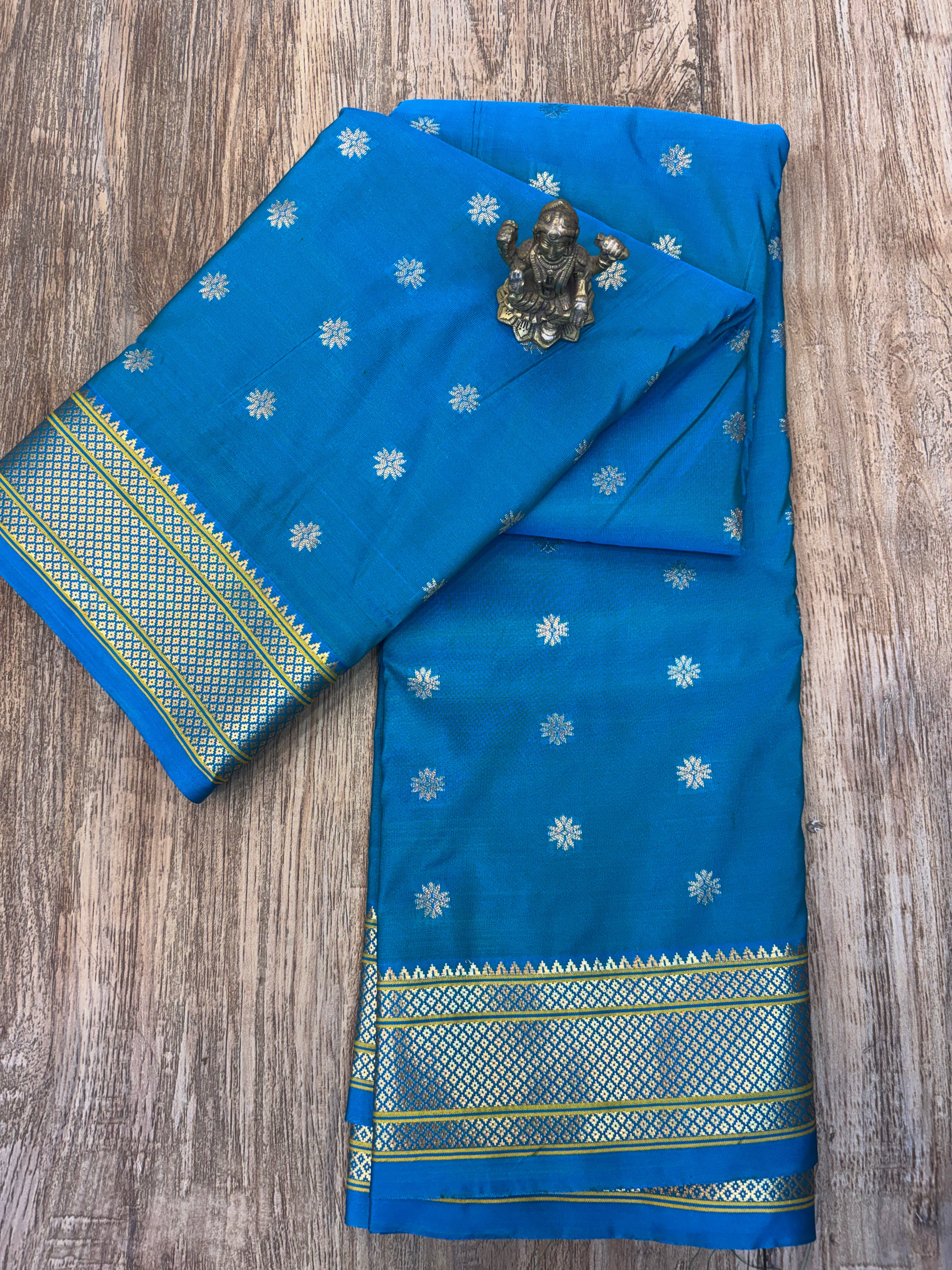 Alekhya kanchi pattu