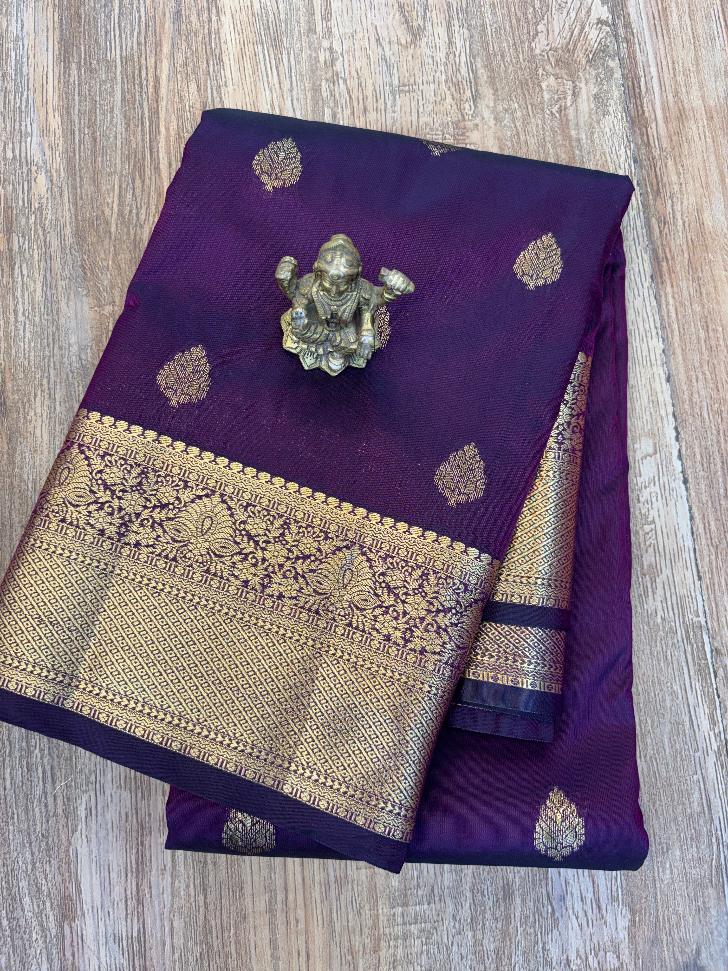 Kanchi Akshaya pattu