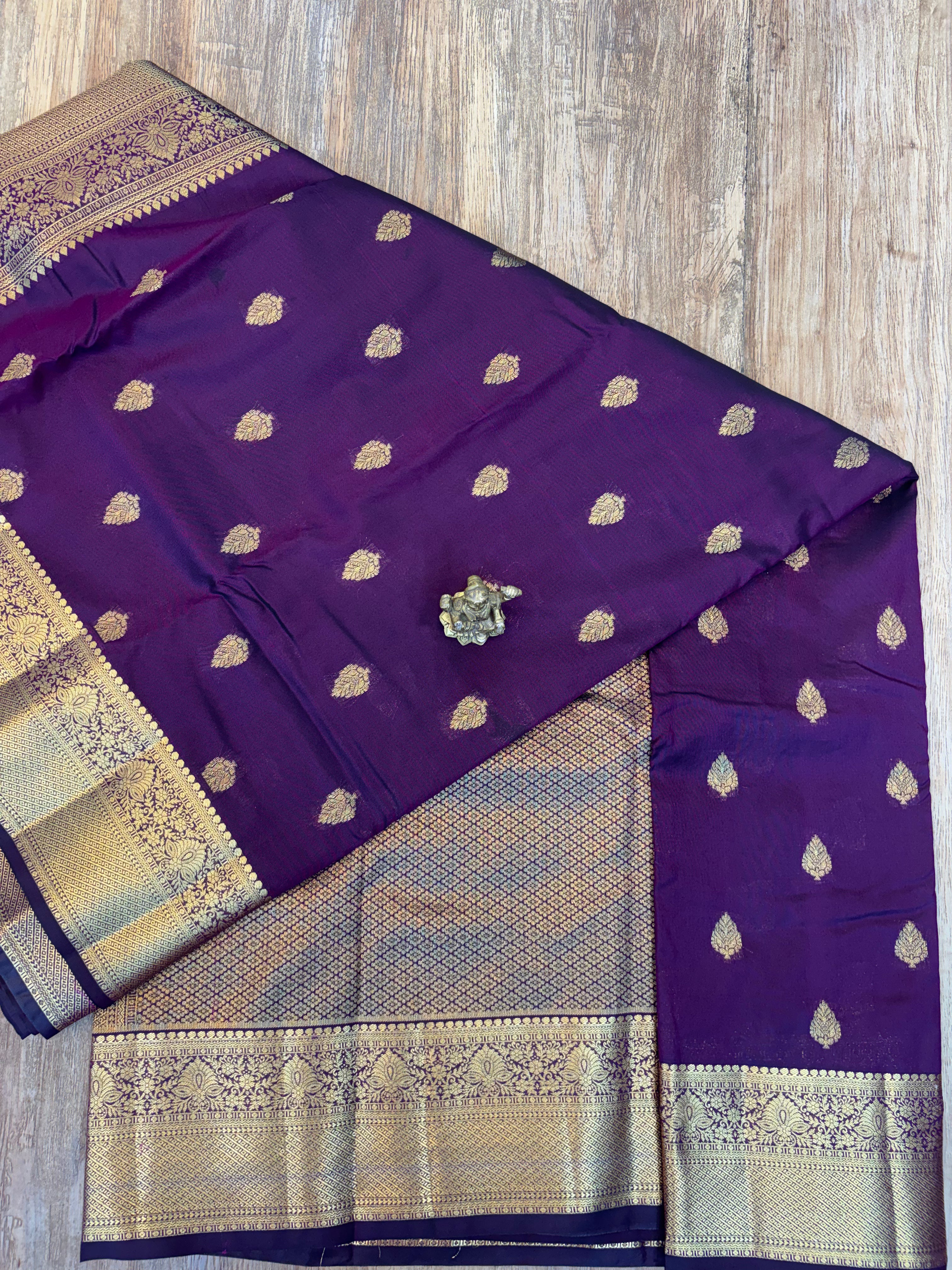 Kanchi Akshaya pattu