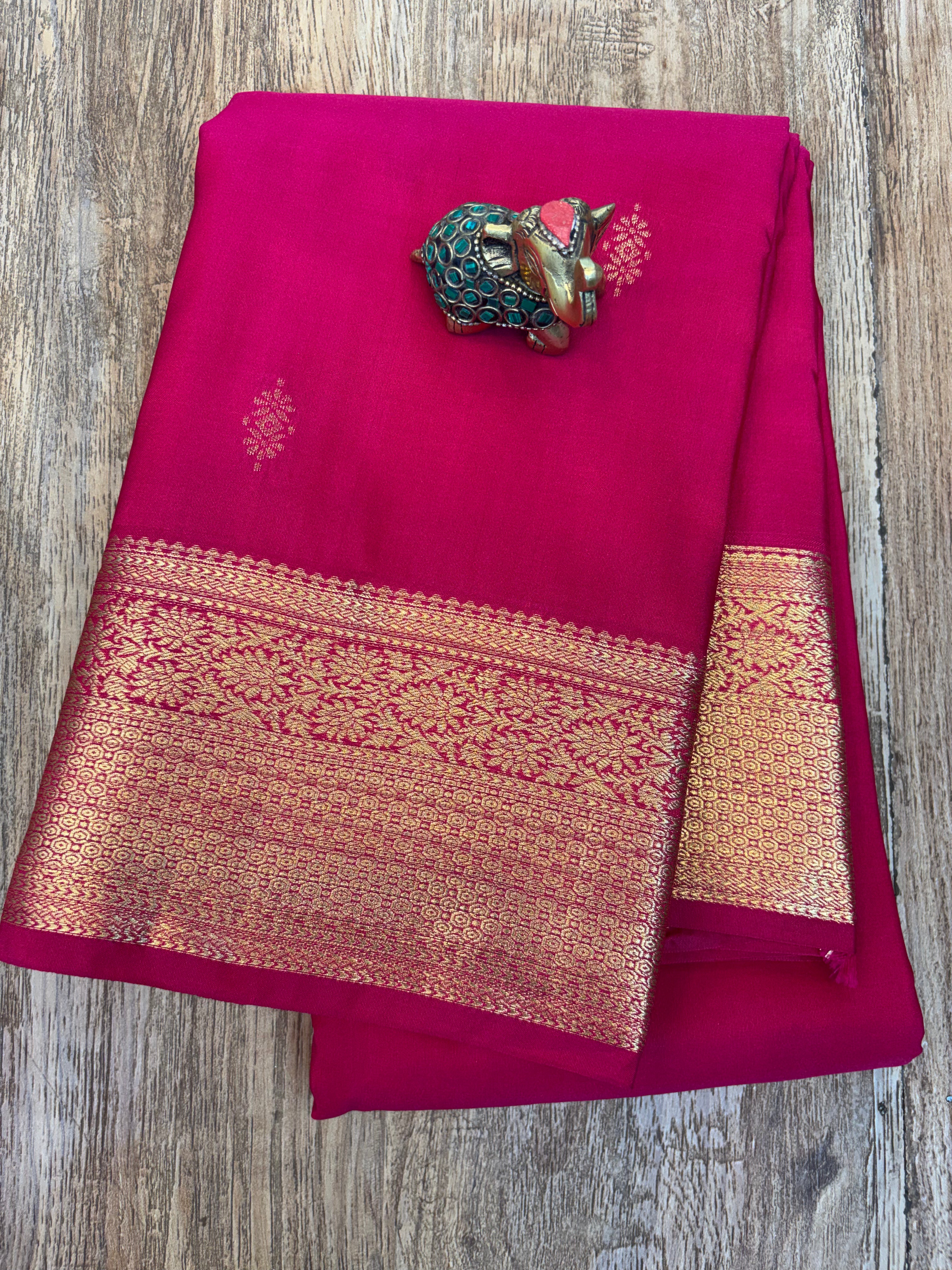 Lilly kanchi pattu