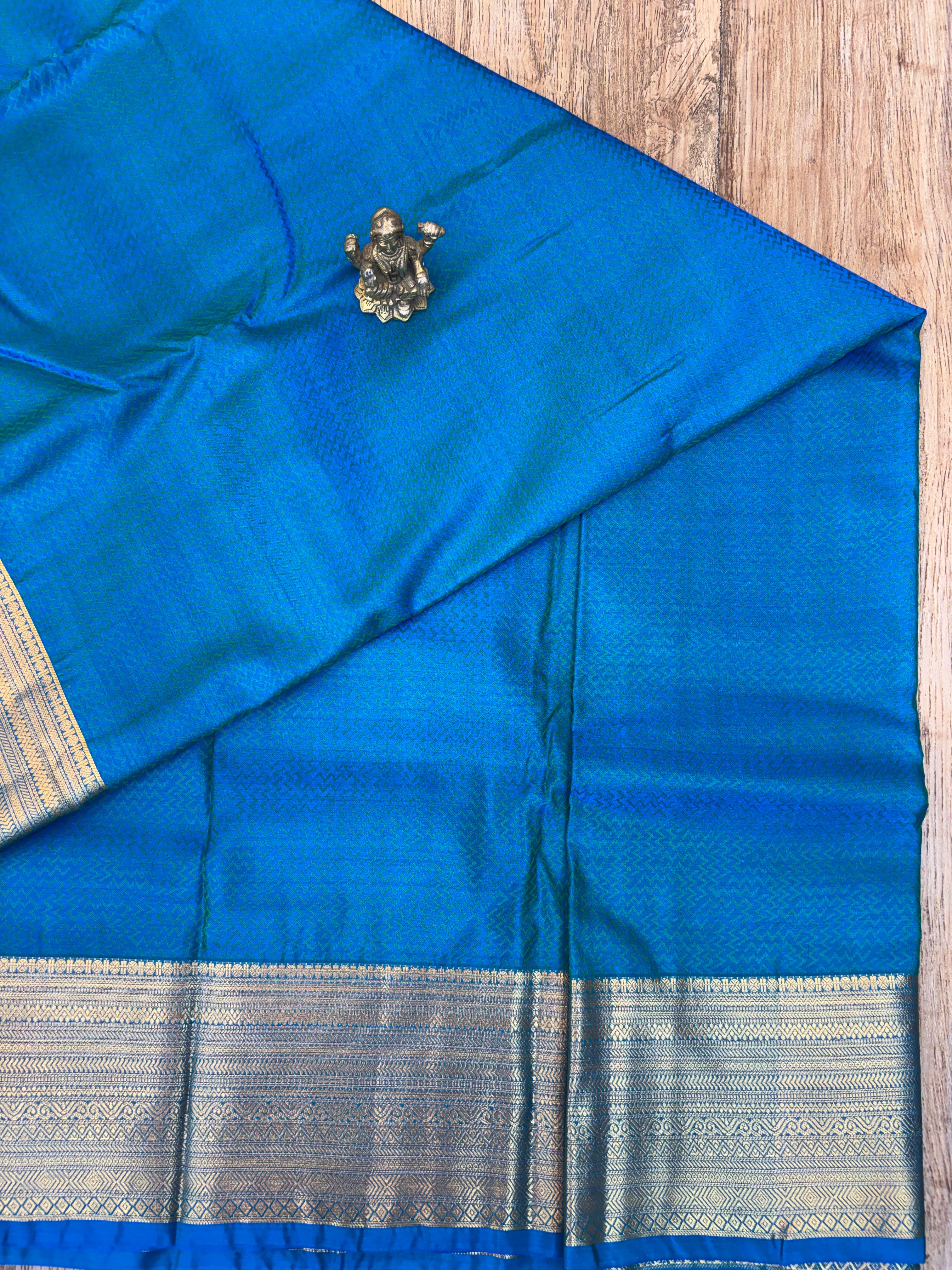 Kanchi Aavishkara pattu